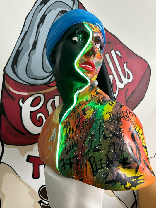 Girl with a Pearl Earring Lighted Sculpture